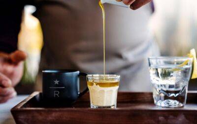 Популярная кофейня готовит кофе с оливковым маслом