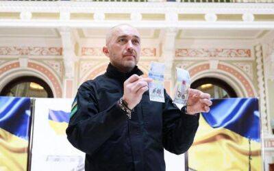 Глава НБУ презентовал новую памятную банкноту «Помним! Не простим!» (фото)
