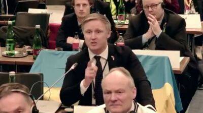 Латвийский депутат на ПА ОБСЕ послал делегацию РФ нах*й, и ей устроили бойкот