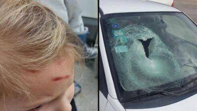 Террор в Самарии: палестинцы забросали камнями израильтянку с детьми
