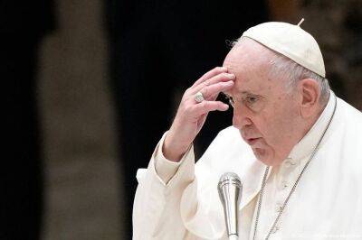 Папа римский из-за сильной простуды отменил все запланированные мероприятия