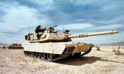 Доставка танков Abrams в Украину может занять больше года - министр армии США
