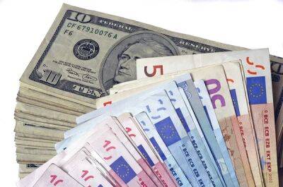 Гривна укрепилась к евро на 11 копеек. Официальный курс валют