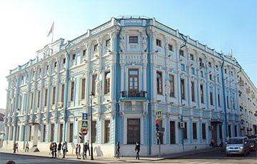 Беларусь закрывает посольство в Санкт-Петербурге
