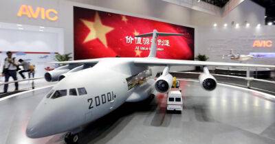 В офисе "Сомон эйр" китайская госкомпания презентовала свои самолеты