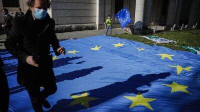 Евробарометр: международная ситуация, энергия, инфляция – главные проблемы в ЕС