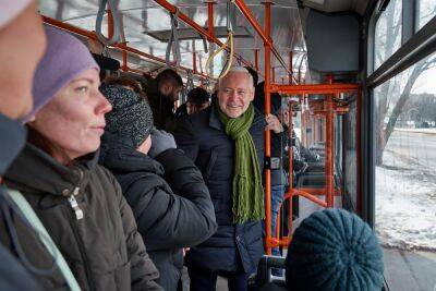 По Северной Салтовке вновь ходят трамваи: Терехов прокатился в чешском подарке