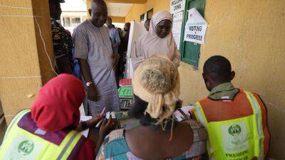 В Нигерии начались президентские и парламентские выборы