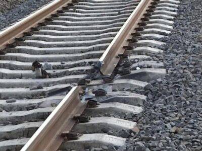 В Крыму повредили железнодорожное полотно. Центр национального сопротивления заявил, что это сделали партизаны