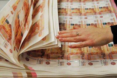 Экономист Николаев считает, что курс рубля в 2023 году может упасть до 85 за доллар