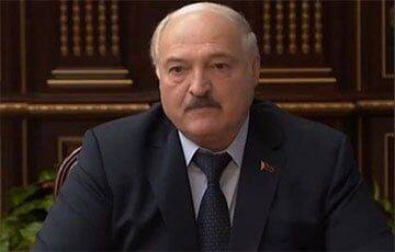 Лукашенко нервно разговаривает с силовиками