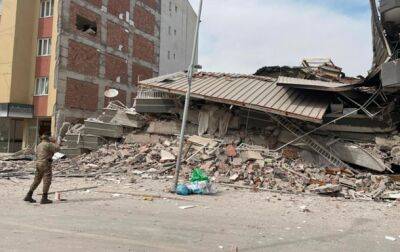 В Турции произошло новое землетрясение, обрушились 25 зданий