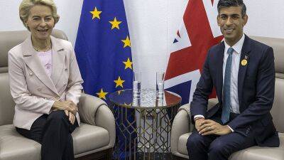 Евросоюз и Великобритания достигли новой сделки по "брекситу" - британские СМИ