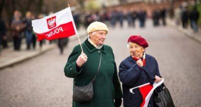 Украинские пенсионеры получили право оформить пенсию в Польше: какие документы нужны - cxid.info - Польша