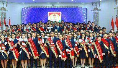 В столице объявлен конкурс на соискание стипендии Председателя города Душанбе