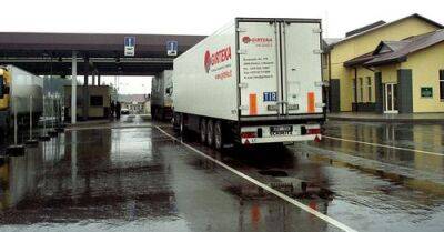 В Литву не пропустили из Польши восемь грузовиков третьих стран без надлежащих разрешений