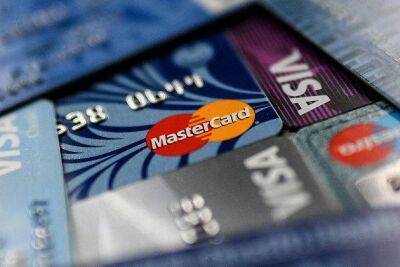 Источники: Visa и Mastercard отложили реализацию криптовалютных проектов