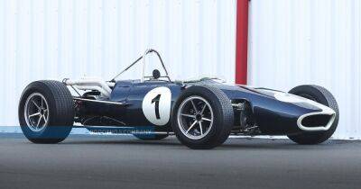 На продажу выставили легендарный гоночный болид "Формулы-1" за $4 миллиона (фото)