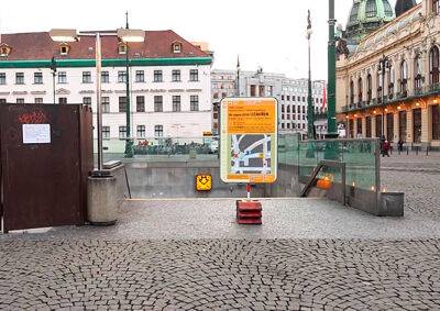 Вход на станцию метро Náměstí Republiky в Праге закрыли на 8 месяцев