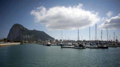 Гибралтар обвинил Испанию в "грубом нарушении суверенитета"