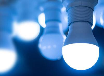 Некоторые отделения «Укрпошты» предлагают странные варианты LED лампочек по программе бесплатного обмена