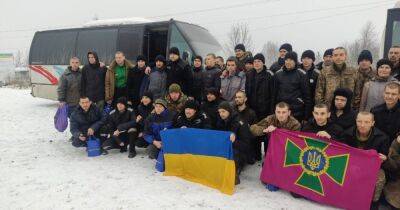 Партизаны, снайперы и полицейские: Украина вернула из плена 116 человек, — Ермак (фото, видео)