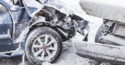 Ночью автомобиль Audi врезался в грузовик: погиб водитель легковушки