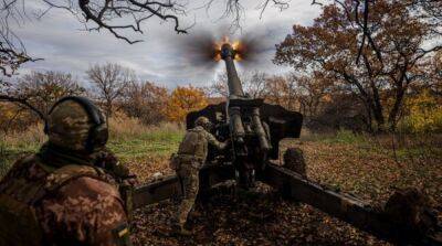 Россияне пытаются наступать на пяти направлениях, ВСУ поразили склад боеприпасов – Генштаб