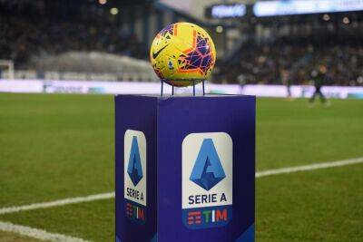 "Интер" и "Милан" представили стартовые составы на матч Серии А - sport.ru - Италия