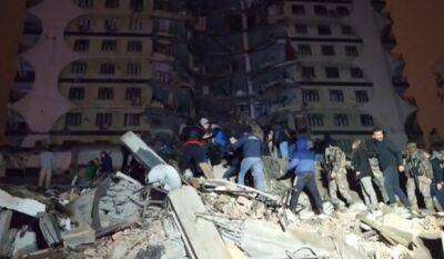 Мощное землетрясение на юго-востоке Турции унесло десятки жизней