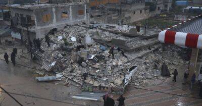Землетрясение в Турции и Сирии: число погибших возросло до 500 (фото, видео)