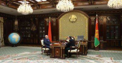 Aleksandr Lukashenko - Lukashenko signs decree on commission for people wishing to return home - udf.by - Belarus