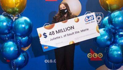 Жительница Канады выиграла в лотерею 36 млн долларов. Она купила билет впервые