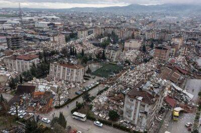 Землетрясение в Турции: погибли по меньшей мере 2 316 человек