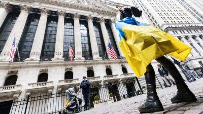 Год спустя: американцы выступают за масштабную помощь Украине