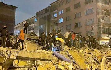 Двое граждан Беларуси не выходят на связь после землетрясения в Турции