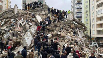 Землетрясение в Турции и Сирии: число жертв превысило 7200 человек