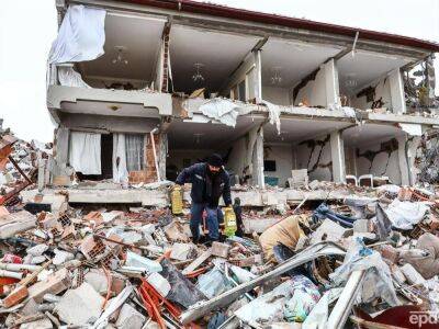 Число жертв землетрясений в Турции и Сирии возросло до более чем 8,7 тыс. человек