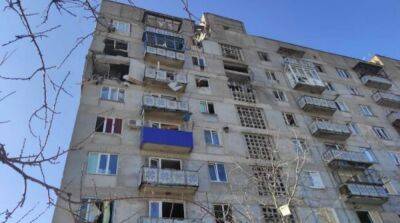 Вражеские войска атаковали Нью-Йорк на Донбассе, поврежден жилой дом