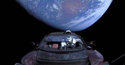 Пять лет в космосе: где сейчас находится знаменитый автомобиль Tesla Илона Маска
