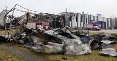 VUGD ликвидировала пожар на заводе дронов в Марупе