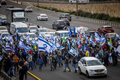 Резервисты перекрыли 1 шоссе в знак протеста против «реформ» Нетанияху - Левина
