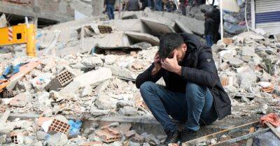Землетрясения в Турции и Сирии: число жертв превысило 19 тысяч, первая помощь прибыла в Идлиб