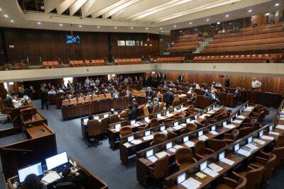 Кнессет утвердил в предварительном чтении законы о смертной казни и об отстранении премьер-министра