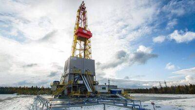 Средняя цена нефти Urals в феврале снизилась в 1,86 раза