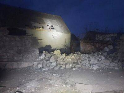 В результате обстрелов оккупантами Никопольского района повреждены жилые дома, линии электропередач, горел энергетический объект