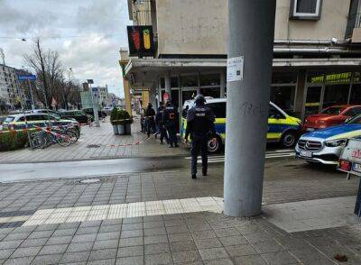 Неизвестные захватили заложников в аптеке немецкого города Карлсруэ, полиция проводит операцию – СМИ