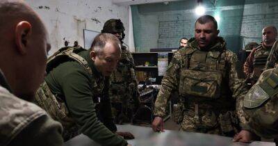 Генерал Сырский на фронте: Оборона Бахмута не дает РФ продвигаться вперед. Контрнаступление не за горами (ФОТО)