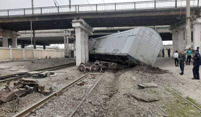 Пострадавших в инциденте со сходом трех вагонов с рельсов в Ташкенте нет – Генпрокуратура