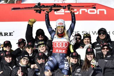 Американская горнолыжница Шиффрин установила абсолютный рекорд по количеству побед на Кубках мира (видео)